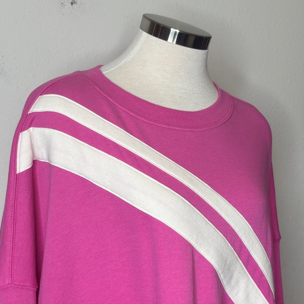 Cabana by Crown & Ivy size XXL Pink Sweatshirt with White Stripes - Picture 2 of 10